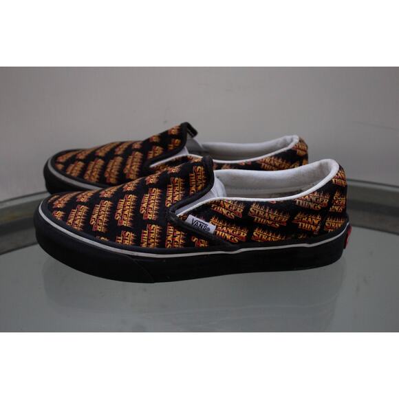 Vans x Stranger Things Netflix Slip On Limited Edition Size WIDE 4 M / 5.5W - Picture 5 of 9
